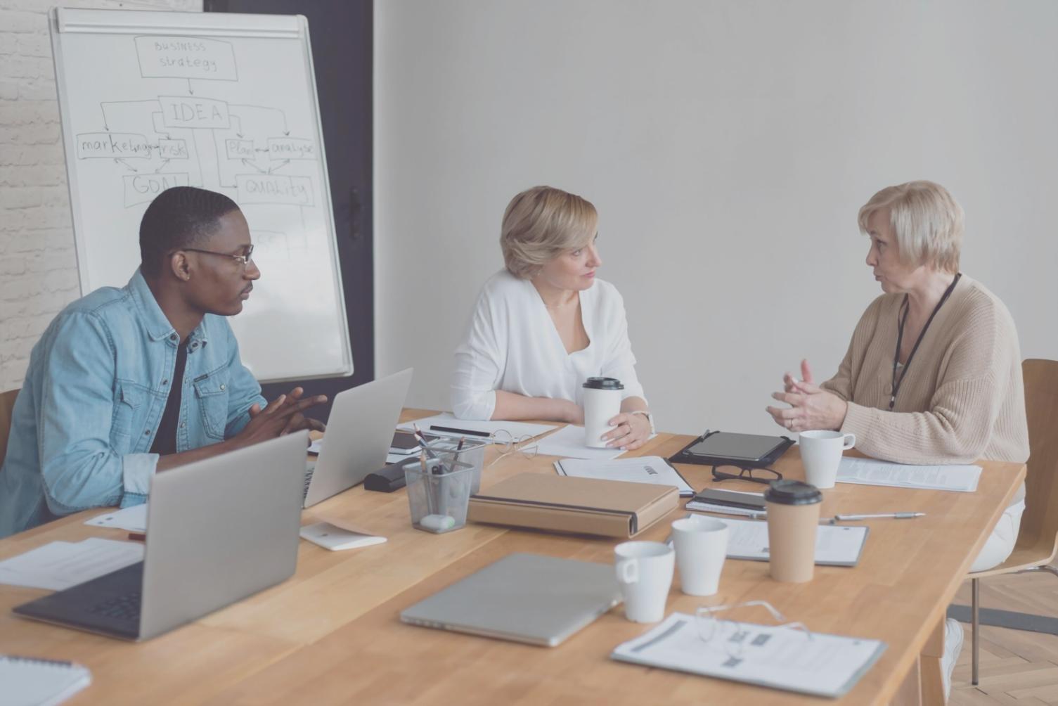 Espace de travail collaboratif pour discussions stratégiques